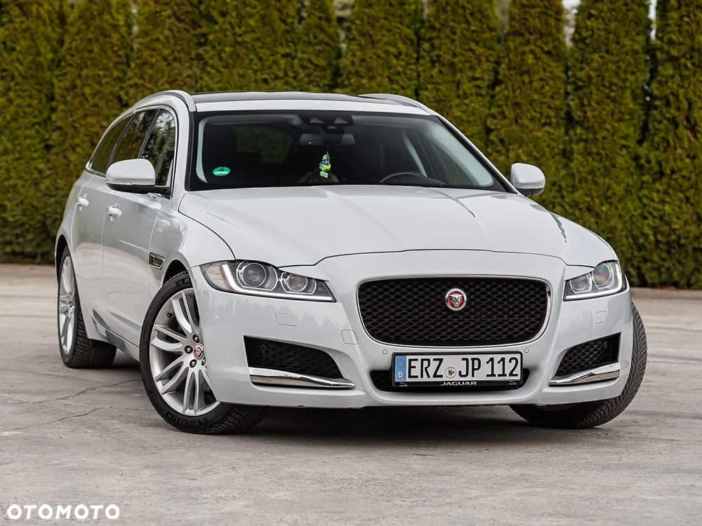 Jaguar XF - 2