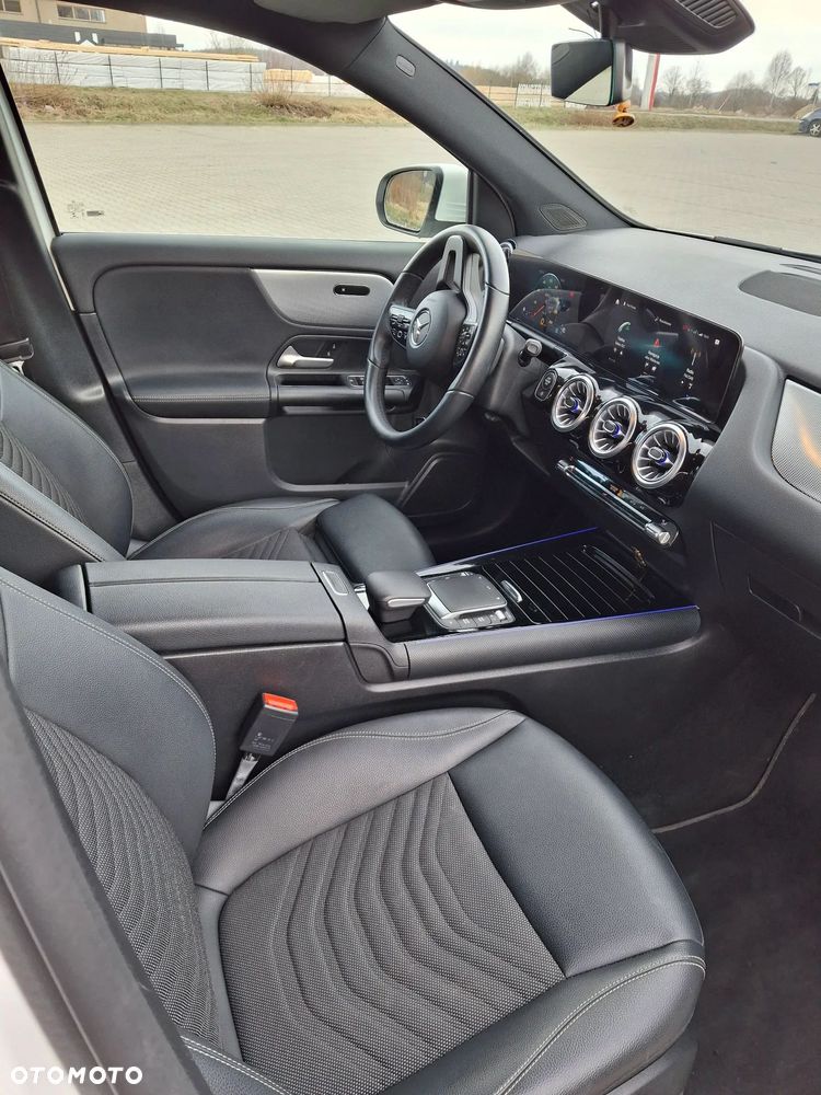 Mercedes-Benz GLA 200 Business Edition - 10