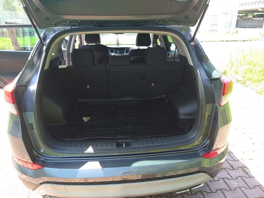 Hyundai Tucson 2.0 CRDI Comfort 4WD - 12