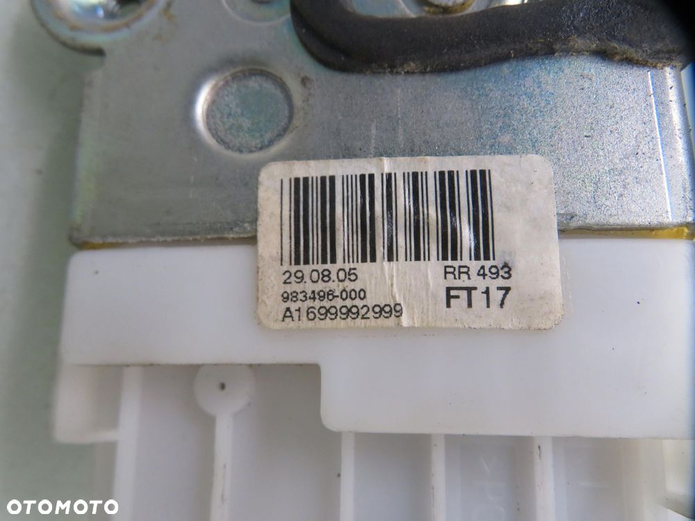 ZAMEK PRAWY TYLNY MERCEDES W245 A1699992999 4 PIN - 7