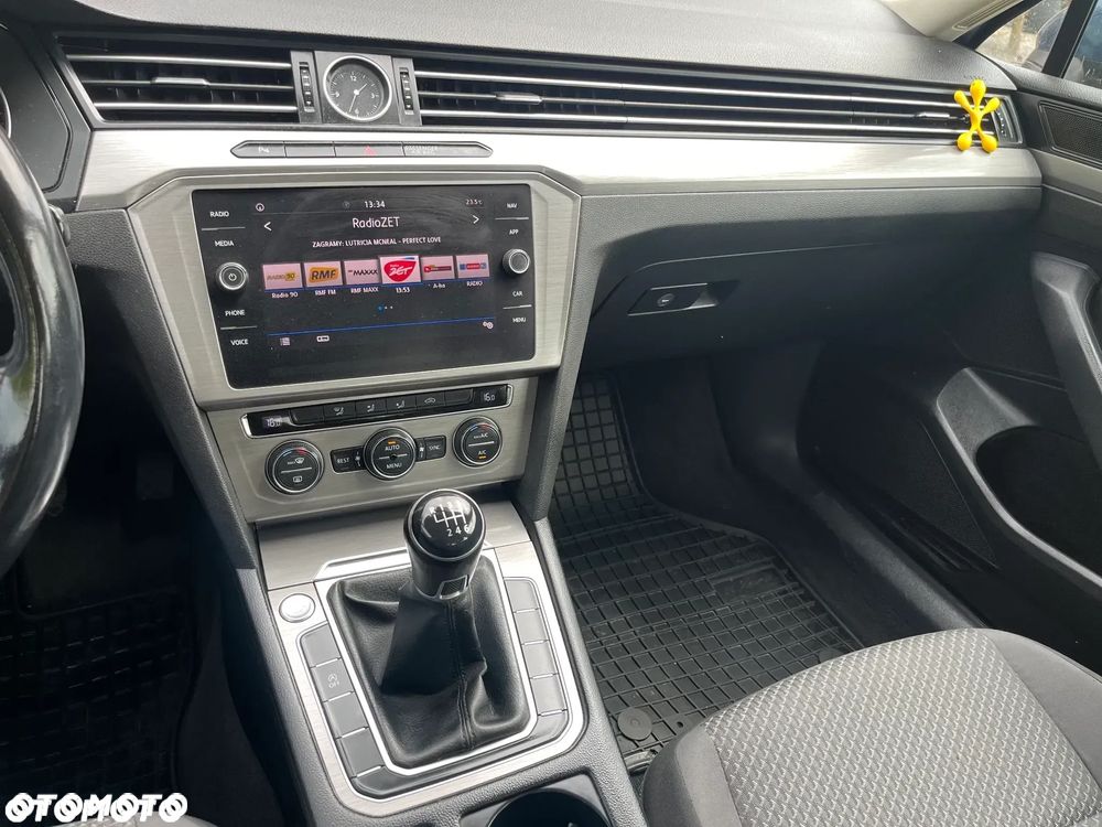 Volkswagen Passat 1.4 TSI BMT Comfortline - 12