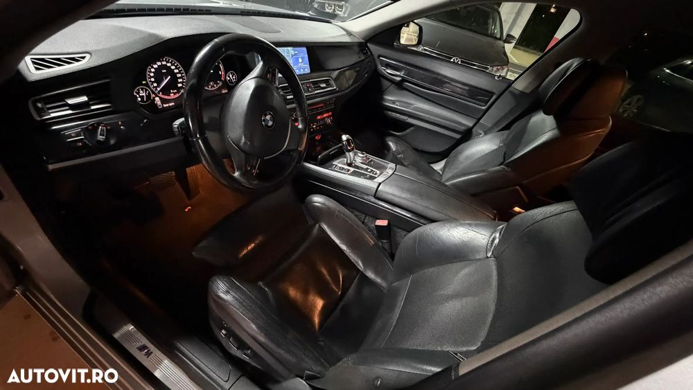BMW Seria 7 730d Aut. - 13