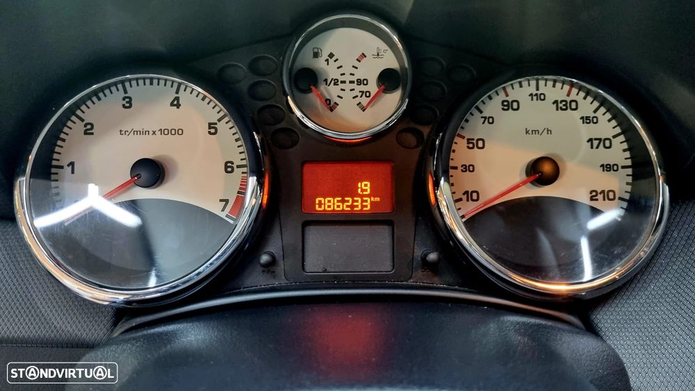 Peugeot 207 CC 1.6 16V - 12