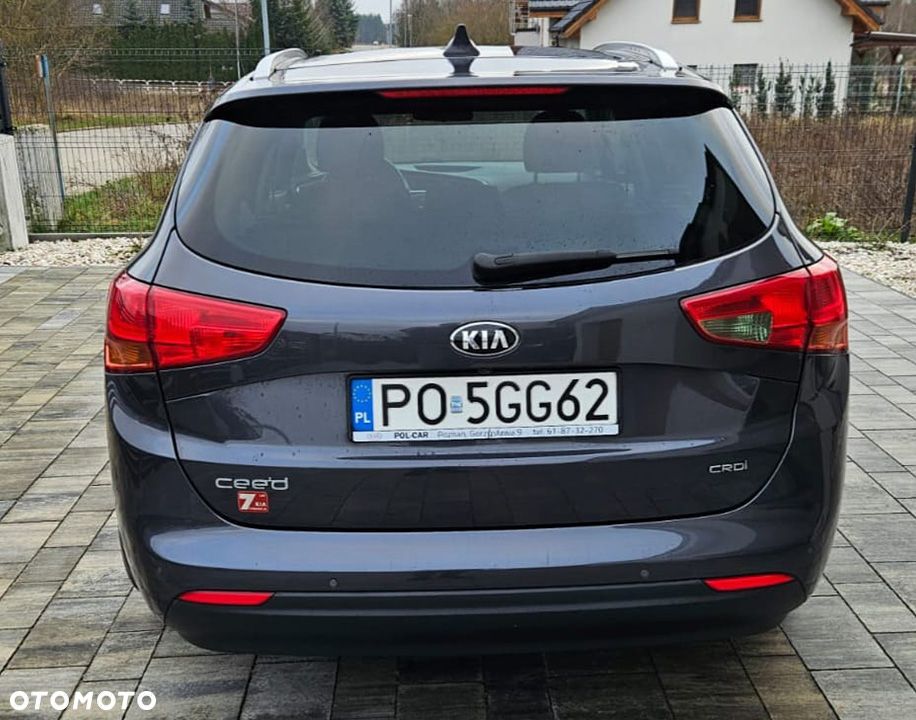Kia Ceed - 4