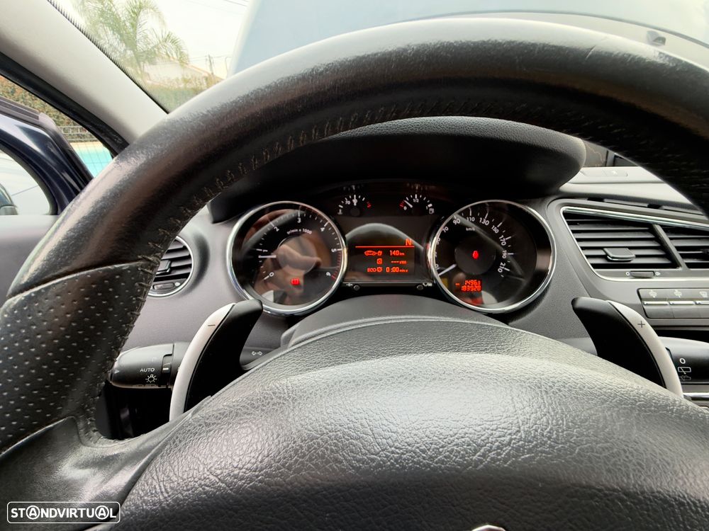 Peugeot 5008 1.6 HDi Executive CMP6 - 7