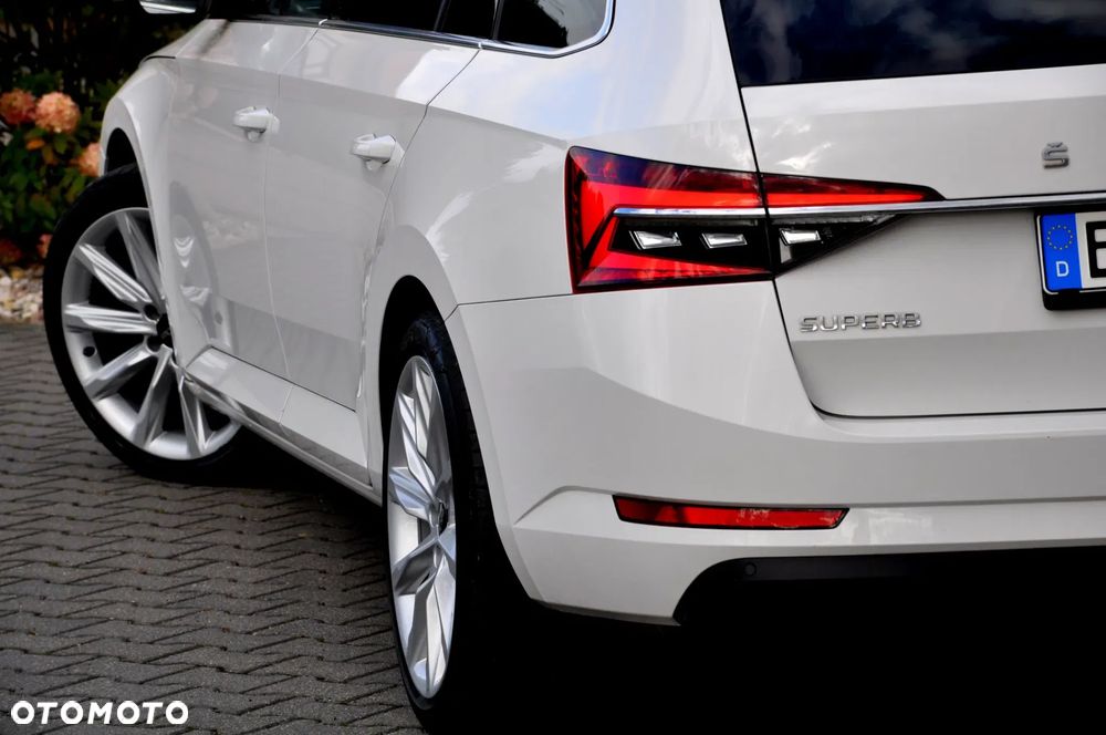 Skoda Superb 2.0 TDI DSG Premium Edition - 18