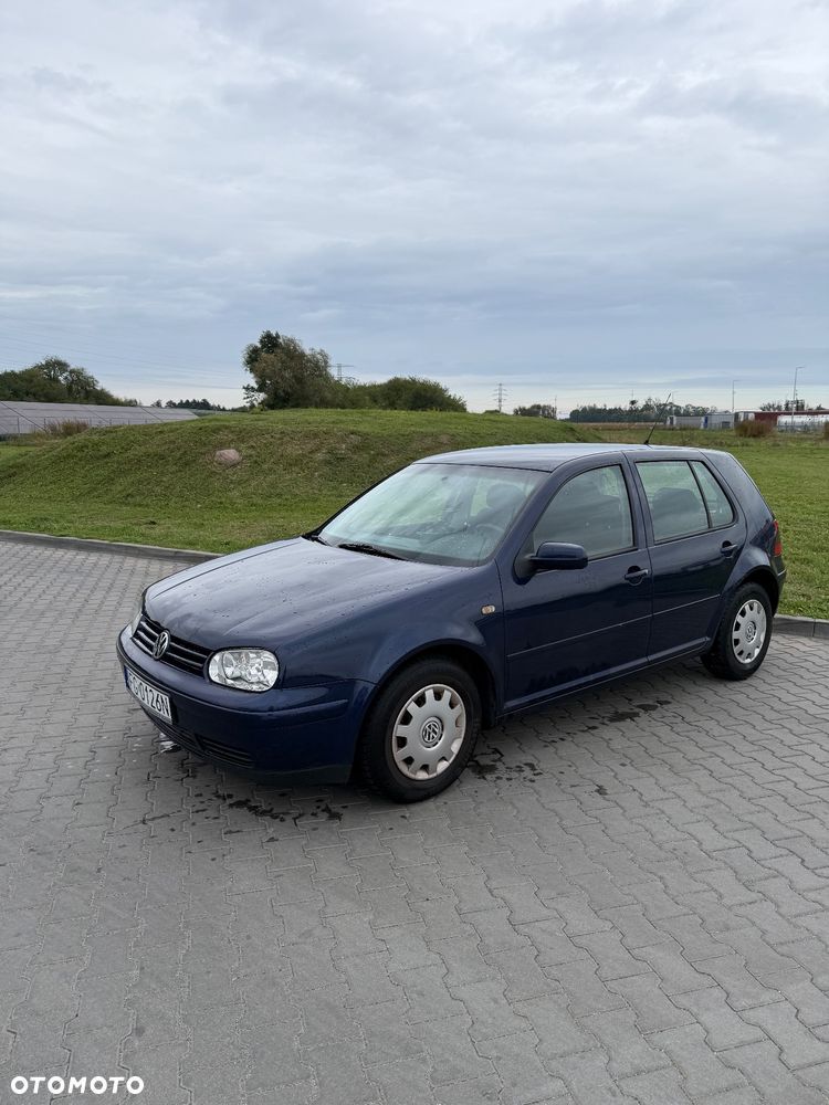 Volkswagen Golf IV 1.6 Basis - 2