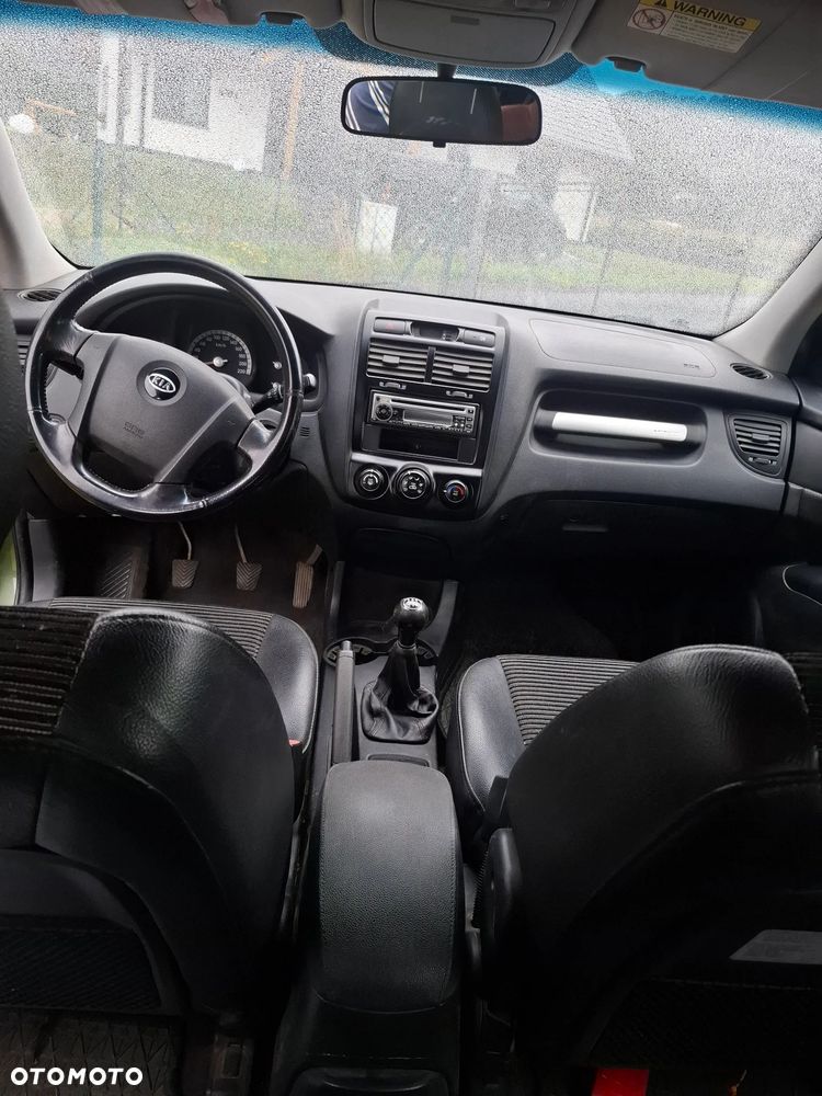Kia Sportage 2.0 CRDi Tour - 10
