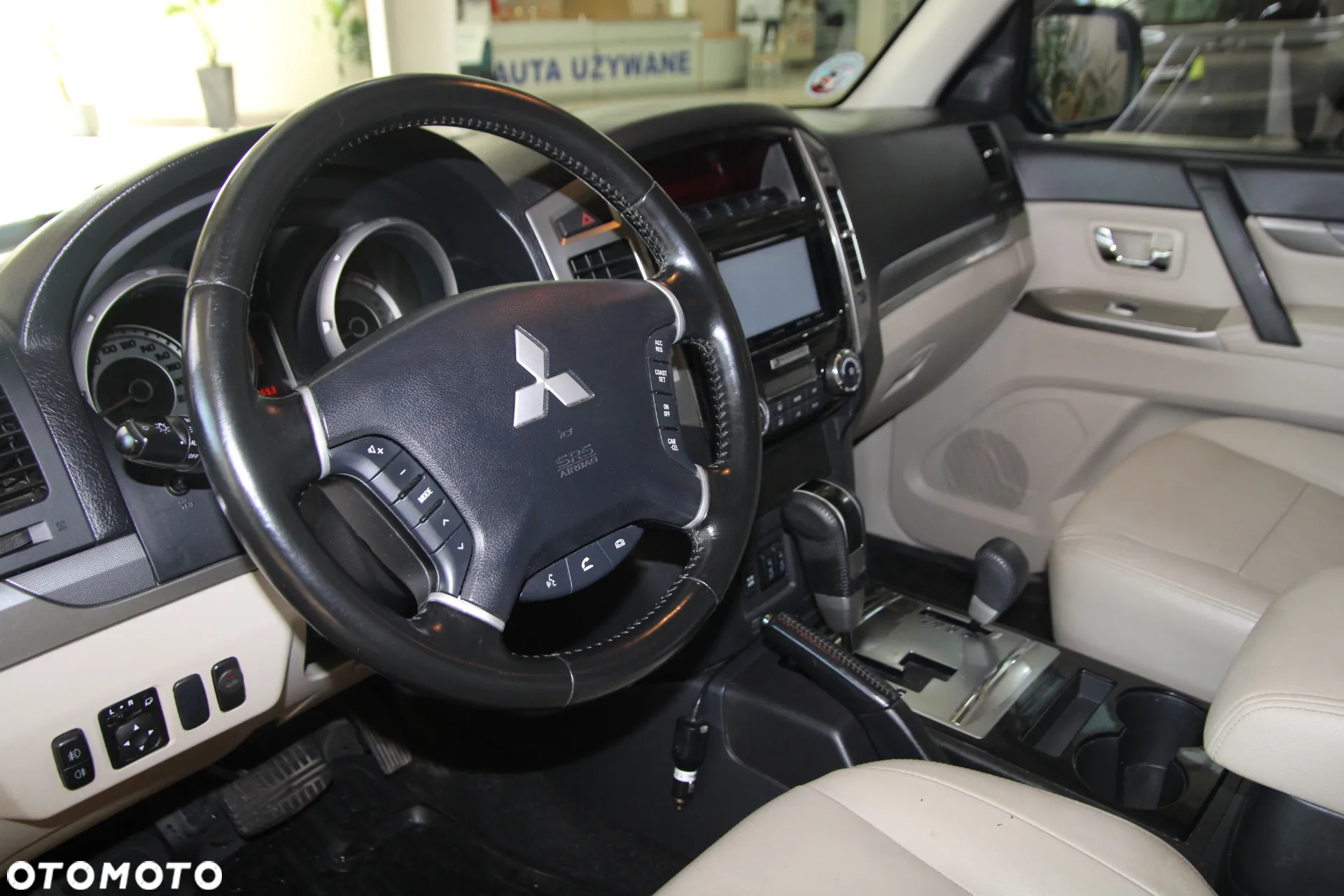 Mitsubishi Pajero 3.2 DID Instyle EU6 - 10