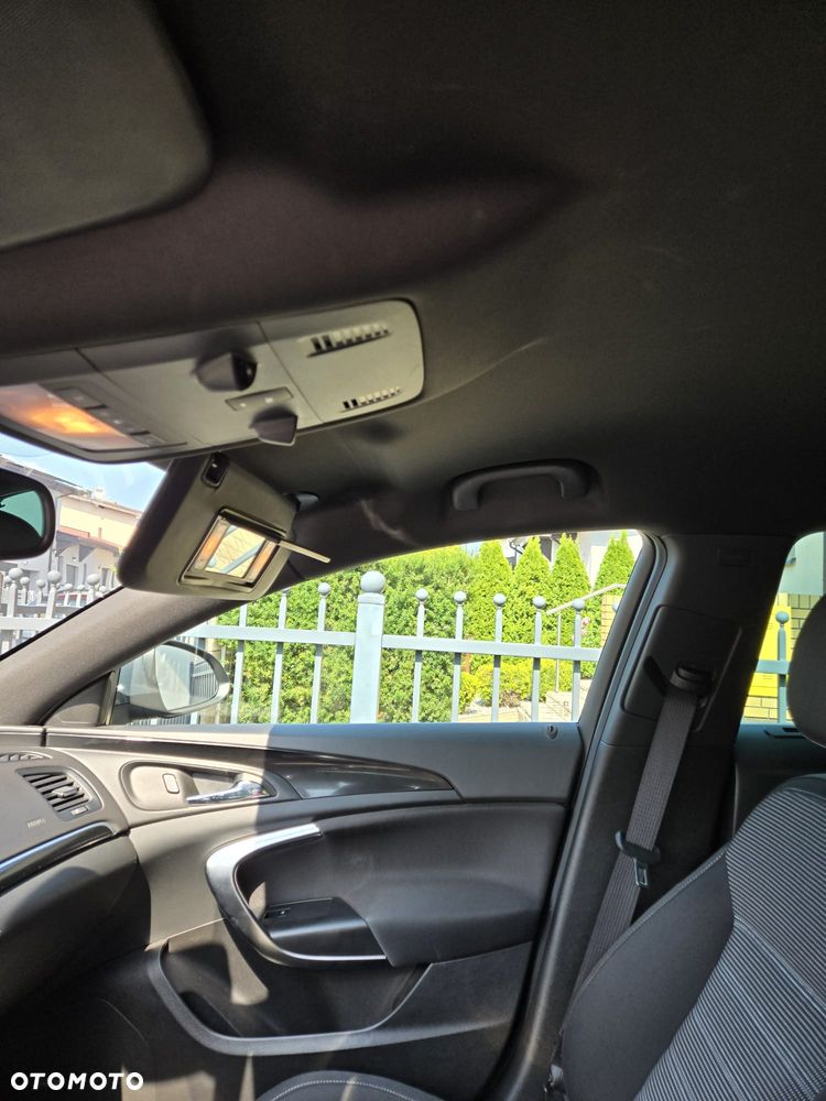 Opel Insignia - 10