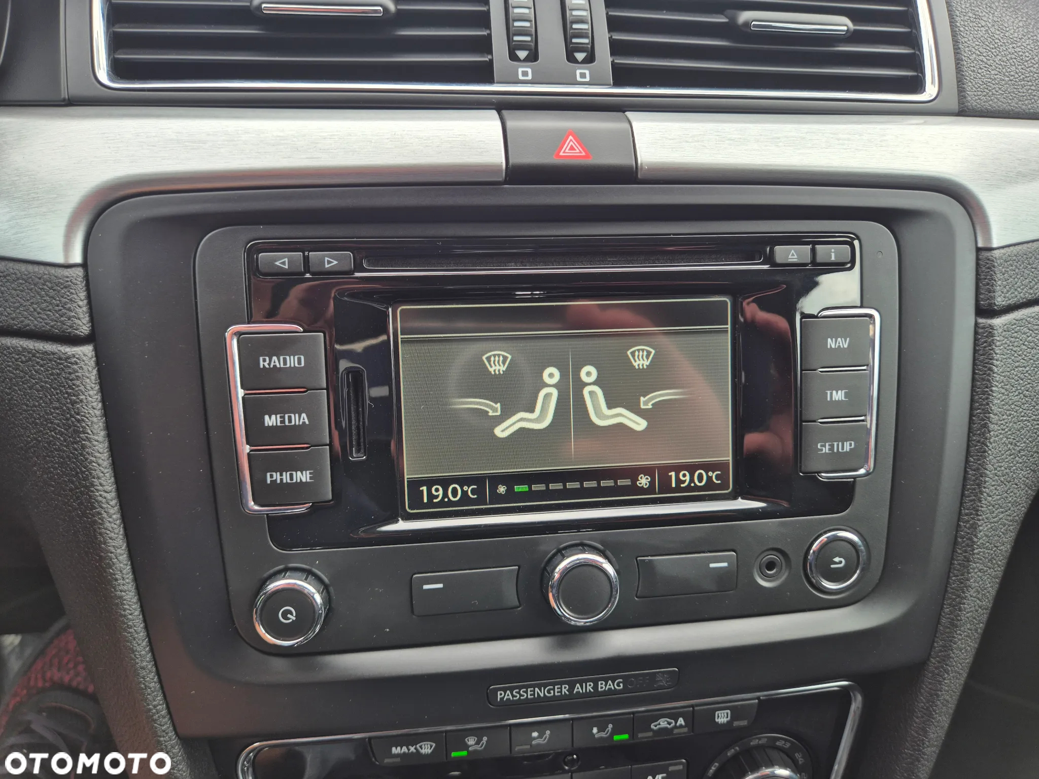 Skoda Superb 2.0 TDI DSG Exclusive - 25