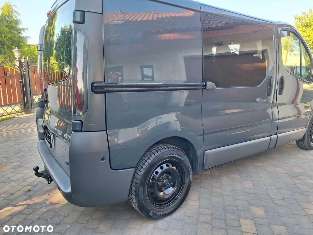 Opel Vivaro - 25