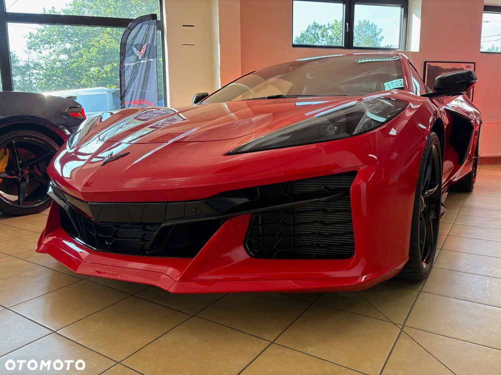 Chevrolet Corvette - 14