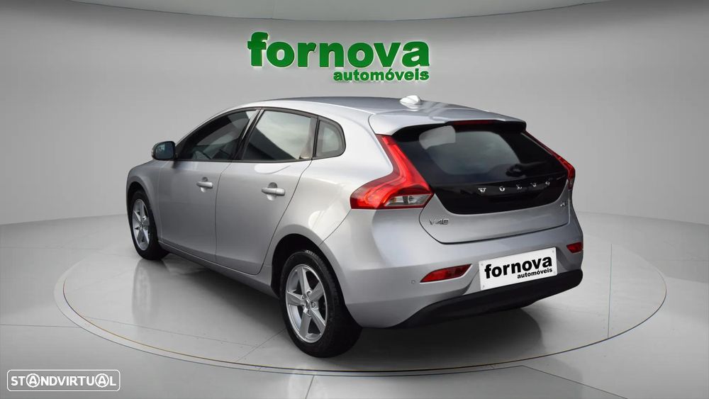 Volvo V40 2.0 D2 Kinetic - 7