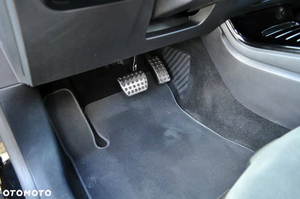 Mercedes-Benz CLA 200 AMG Line 7G-DCT - 24