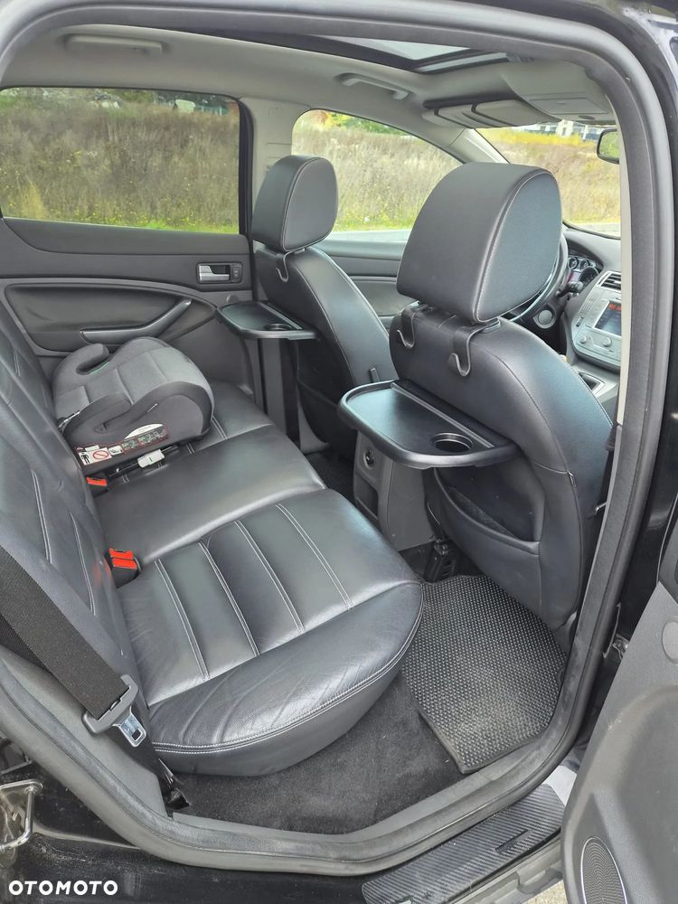 Ford Kuga - 13