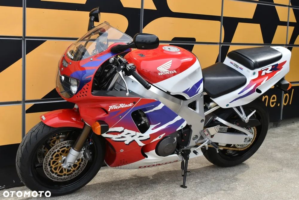 Honda CBR - 7