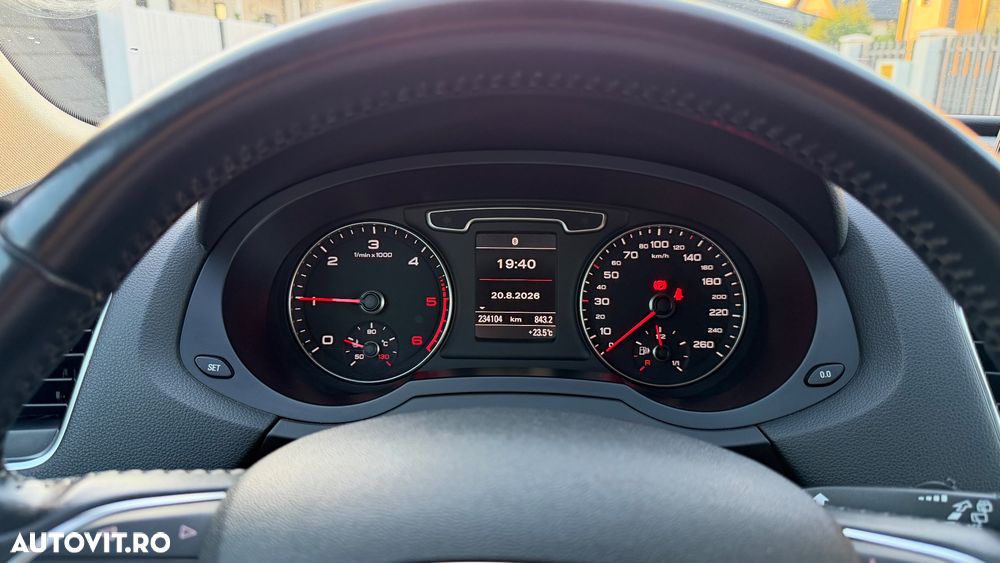 Audi Q3 2.0 TDI Quattro - 9