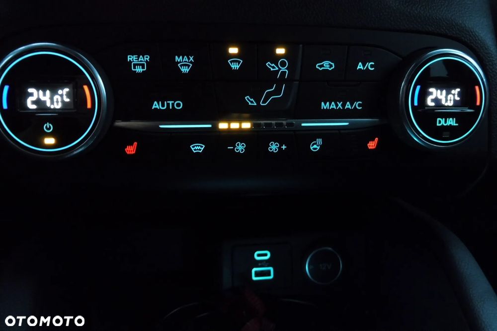 Ford Kuga 2.0 EcoBlue AWD ST-Line X - 25