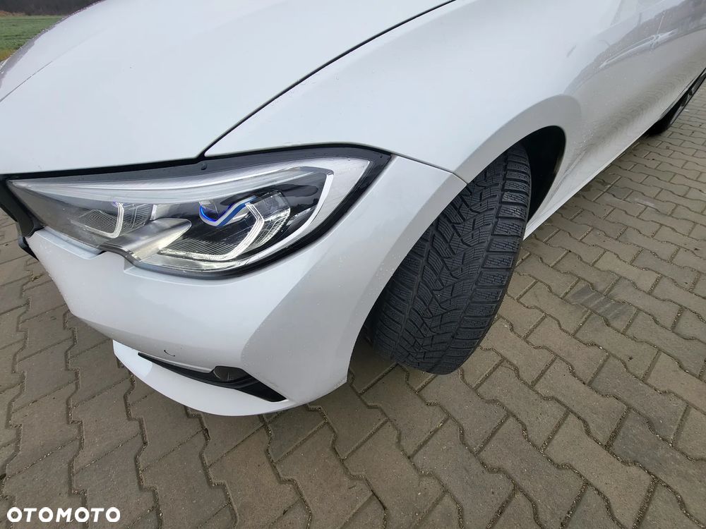 BMW Seria 3 318d Sport Line - 5