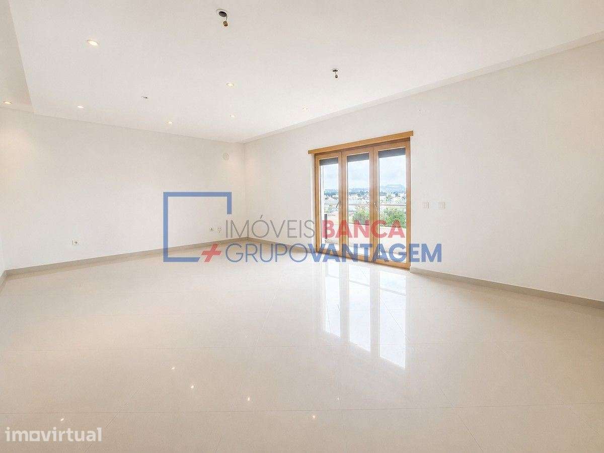 T4 no Pinhal Novo | 128,84 m², Suite e Arrecadação - Grande imagem: 4/29
