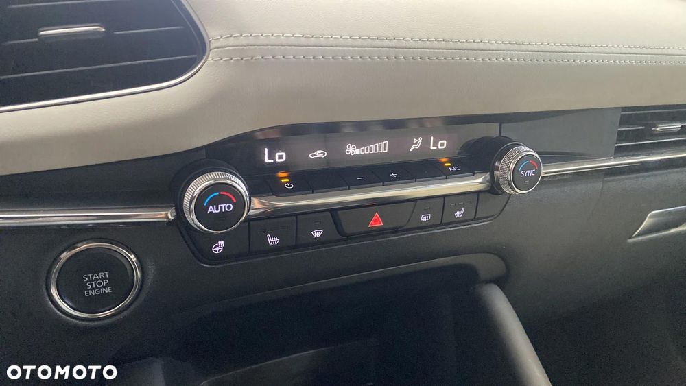 Mazda 3 e-SKYACTIV-X 186 M HYBRID EXCLUSIVE-LINE - 20