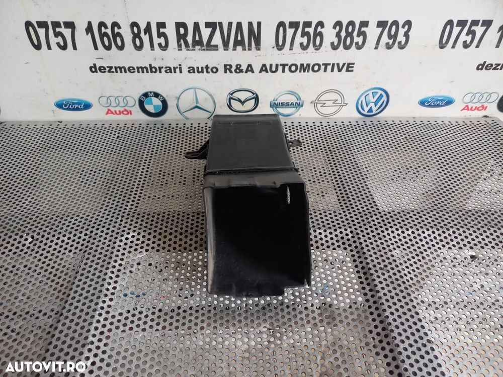 Tubulatura Conducta Tub Admisie Aer Carenaj Fata Bmw Seria 7 F01 F02 F03 F04 Dezmembrez Bmw F01 Ser - 2