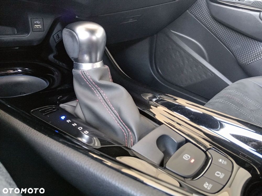 Toyota C-HR 1.8 Hybrid GPF GR Sport - 17