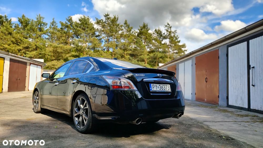 Nissan Maxima - 7