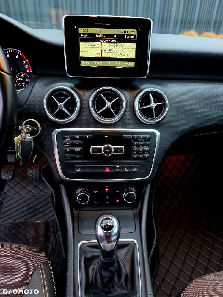 Mercedes-Benz Klasa A 180 (BlueEFFICIENCY) - 20