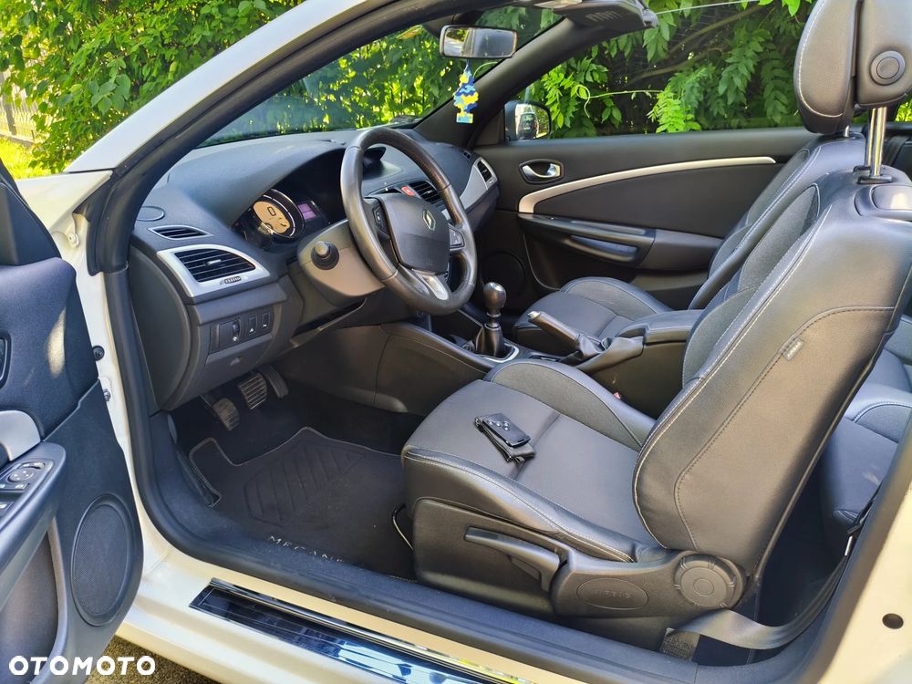 Renault Megane TCe 130 Dynamique - 21