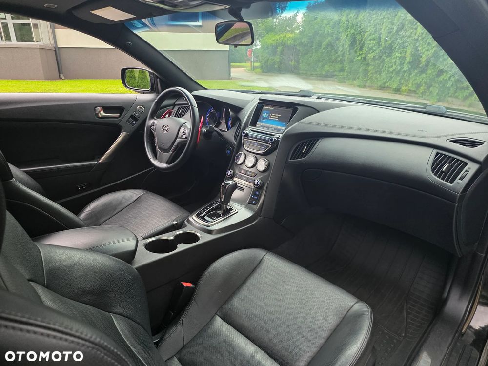 Hyundai Genesis - 19