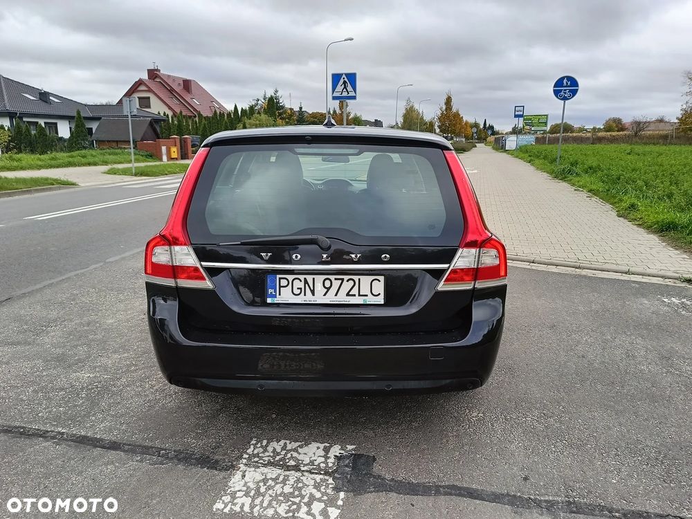 Volvo V70 D3 Geartronic Edition - 8