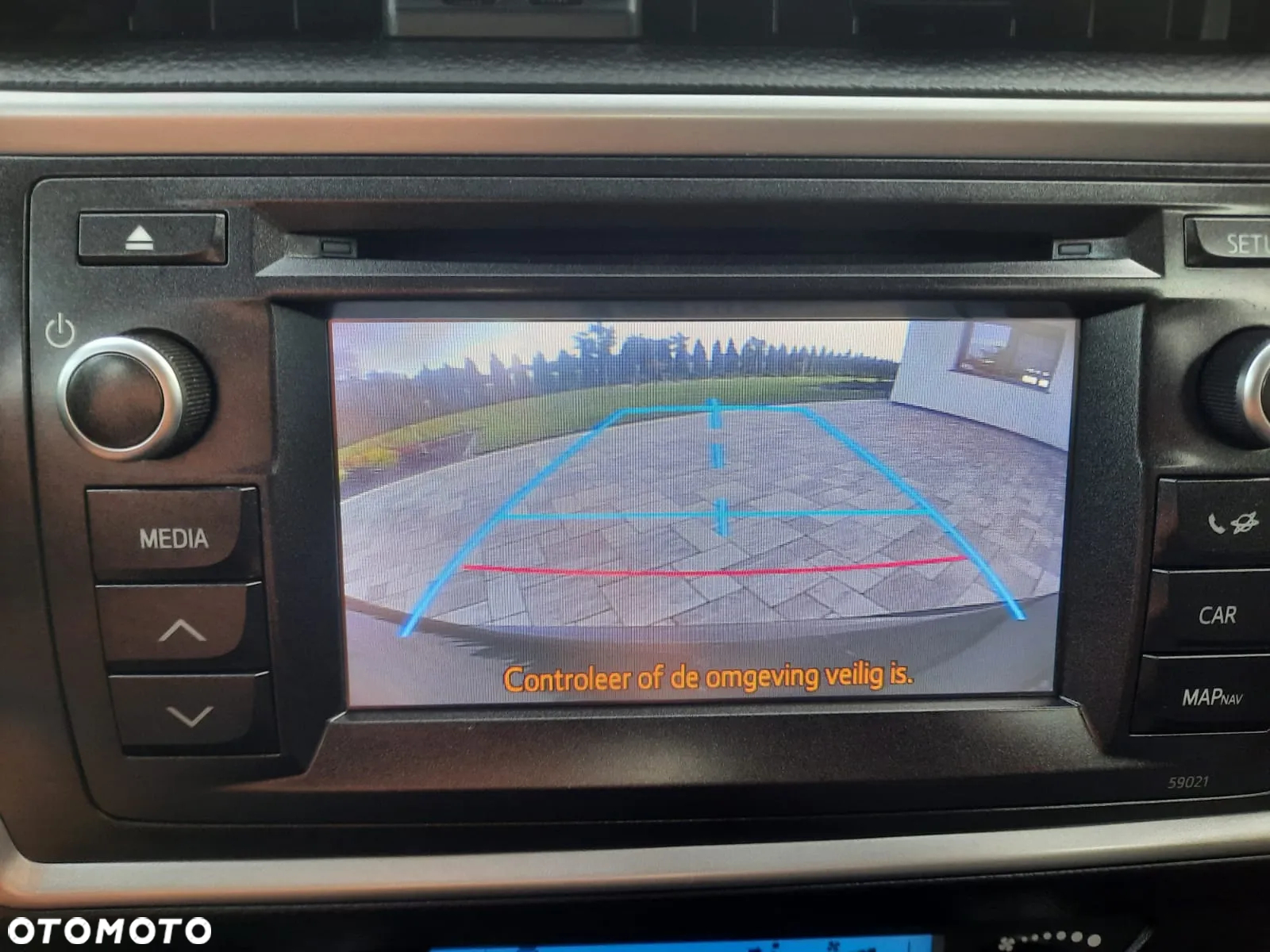 Toyota Auris 1.8 VVT-i Hybrid Automatik Edition - 25
