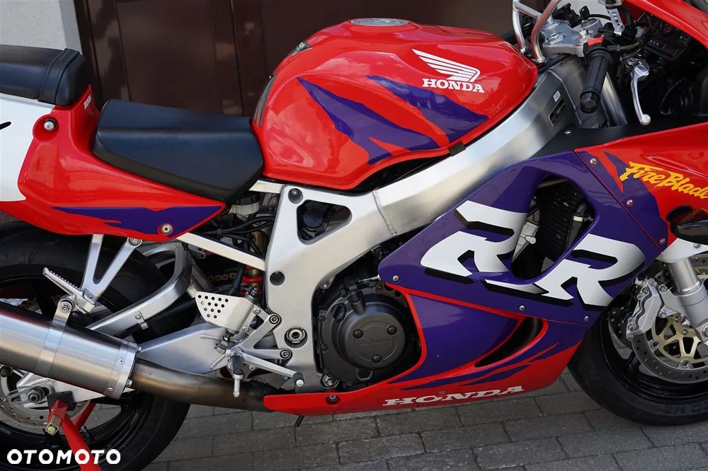 Honda CBR - 9