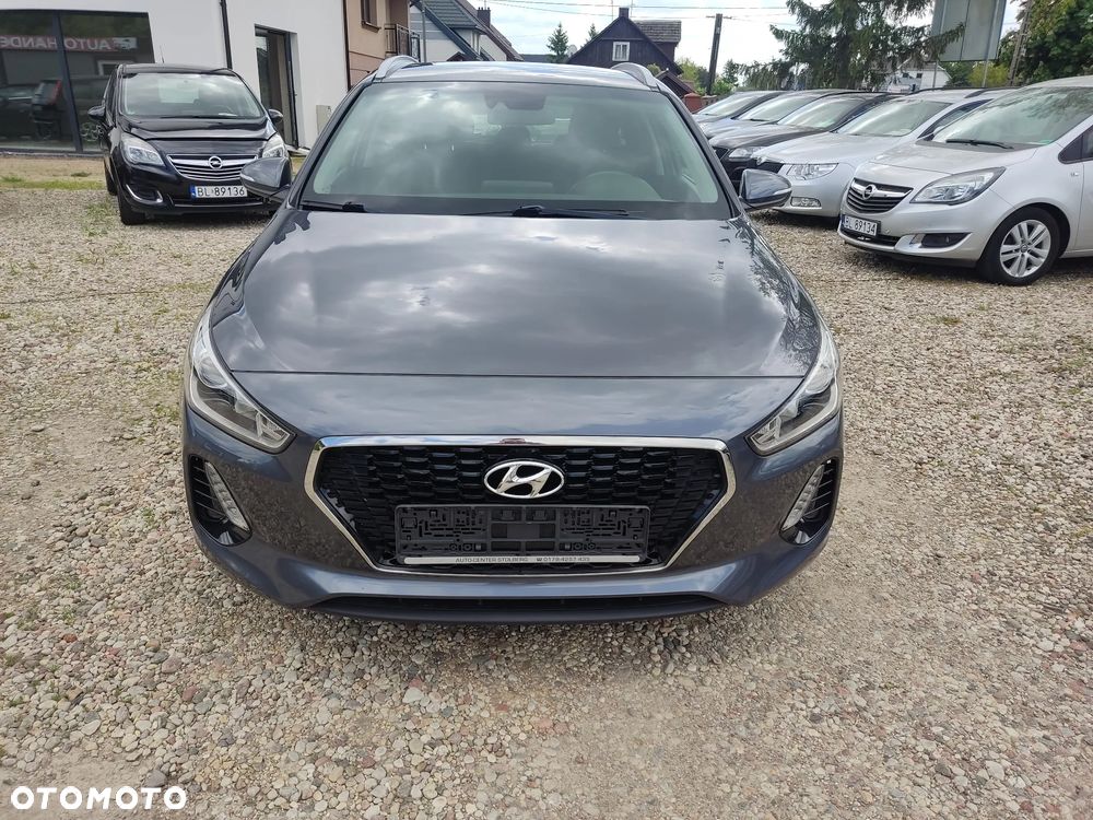 Hyundai i30 blue Kombi 1.4 Style - 2