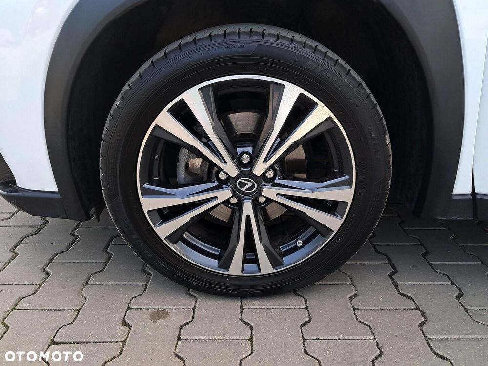 Lexus UX 250h GPF F Sport Design 2WD - 28