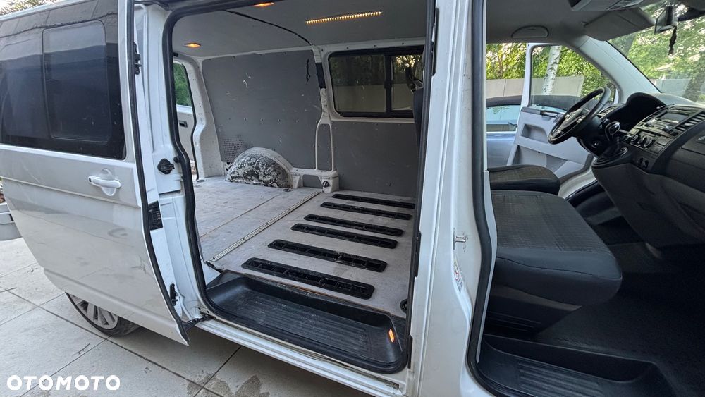 Volkswagen Transporter T5 - 13