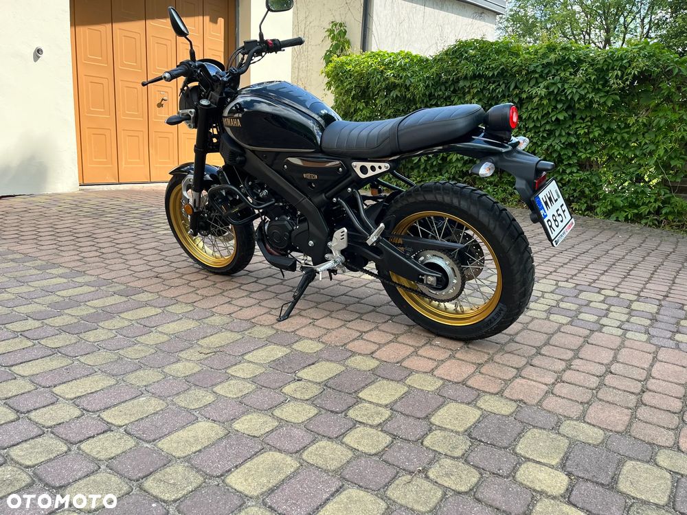 Yamaha XSR - 4