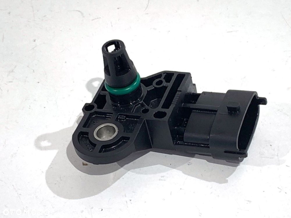 PRZEPŁYWOMIERZ  SUZUKI SX4 S-CROSS (JY) 2013 - 2022 1.4 Hybrid (Mild Hybrid) (AKK 414) 95 kW [129 - 1