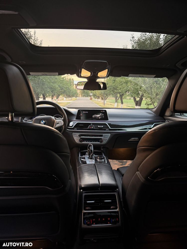 BMW Seria 7 750i xDrive Edition Exclusive - 10