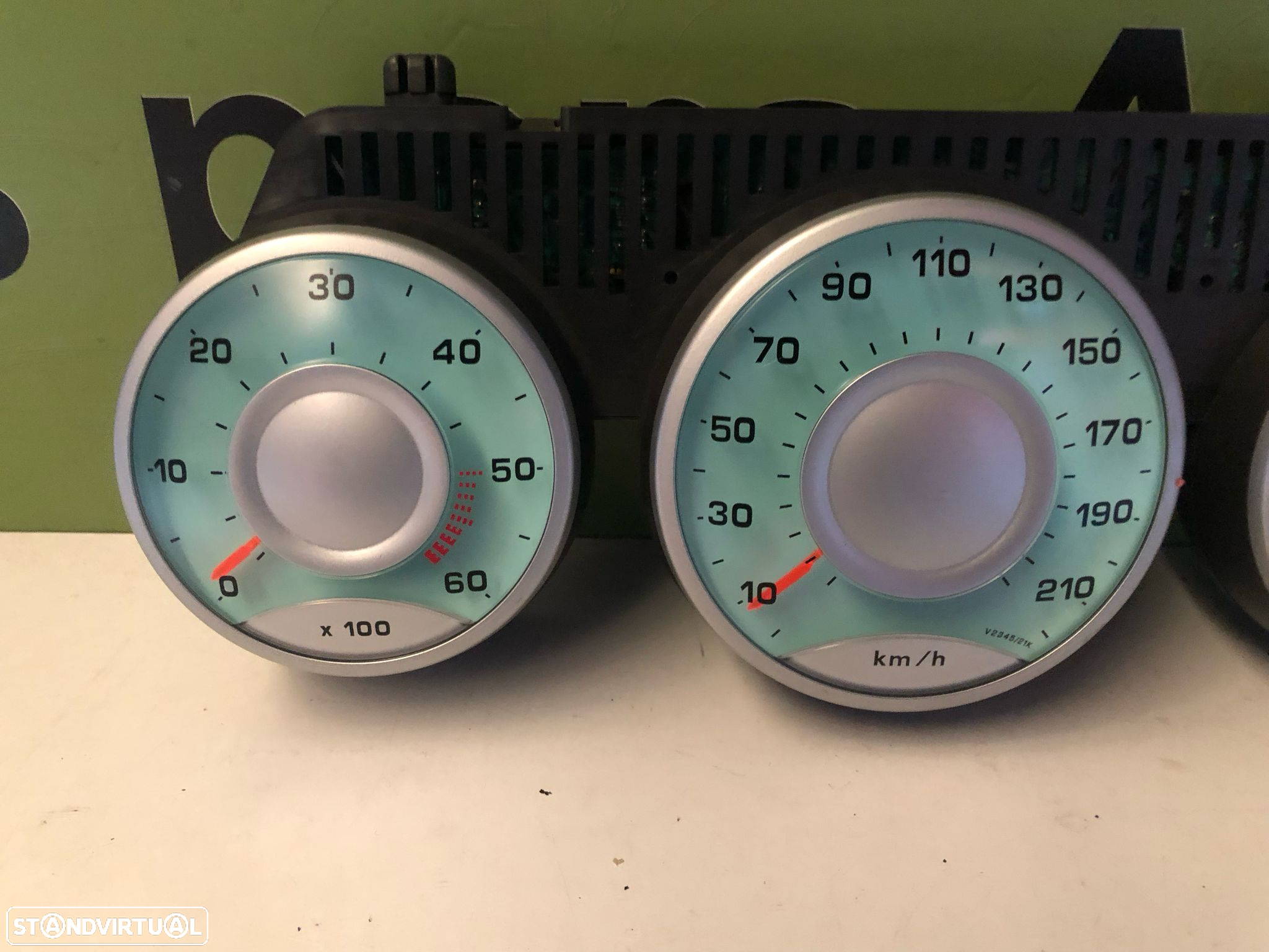 CITROEN C8 / PEUGEOT 807 QUADRANTE PAINEL INSTRUMENTOS - Q033 - 2