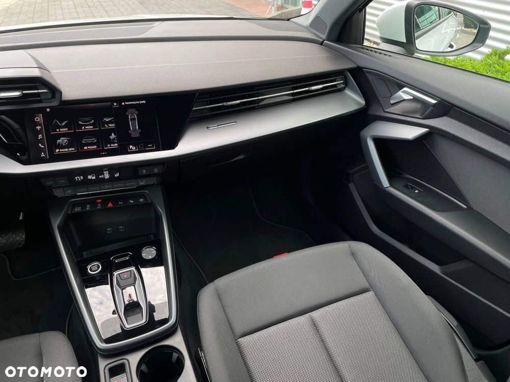 Audi A3 Sportback - 15