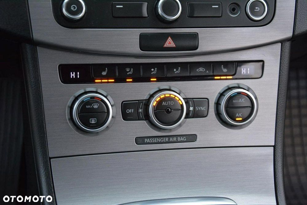 Volkswagen Passat - 29