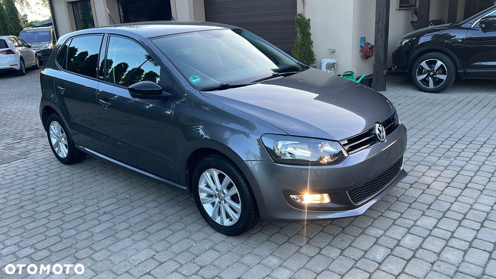 Volkswagen Polo - 2