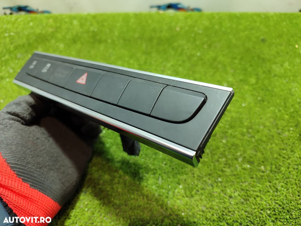 PANOU CONTROL AVARIE / TRACTIUNE (2 BUC.) AUDI A3 2.0 DIESEL 2012 COD OEM 8P0927137 / 2012-2020 - 3