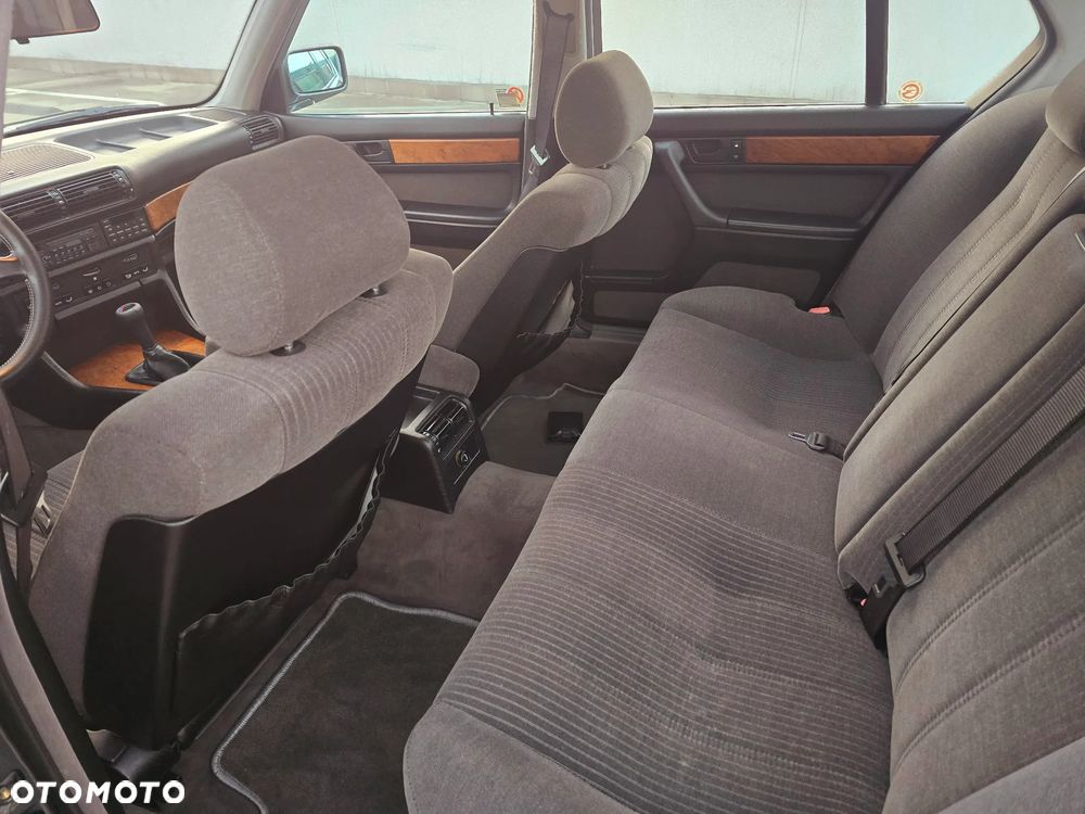 BMW Seria 7 - 19