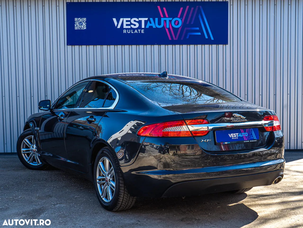 Jaguar XF 2.2D - 5