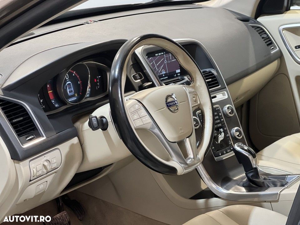 Volvo XC 60 - 4