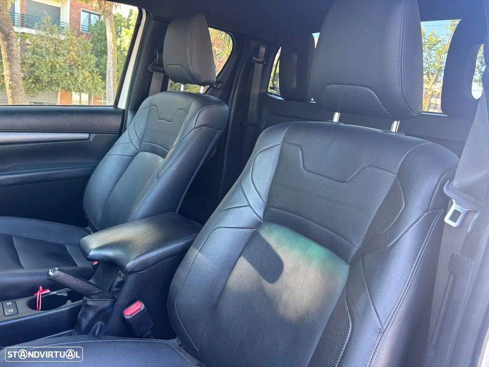 Toyota HILUX 2.8 204cv - 4 LUG - GPS - CÂMERA - 28
